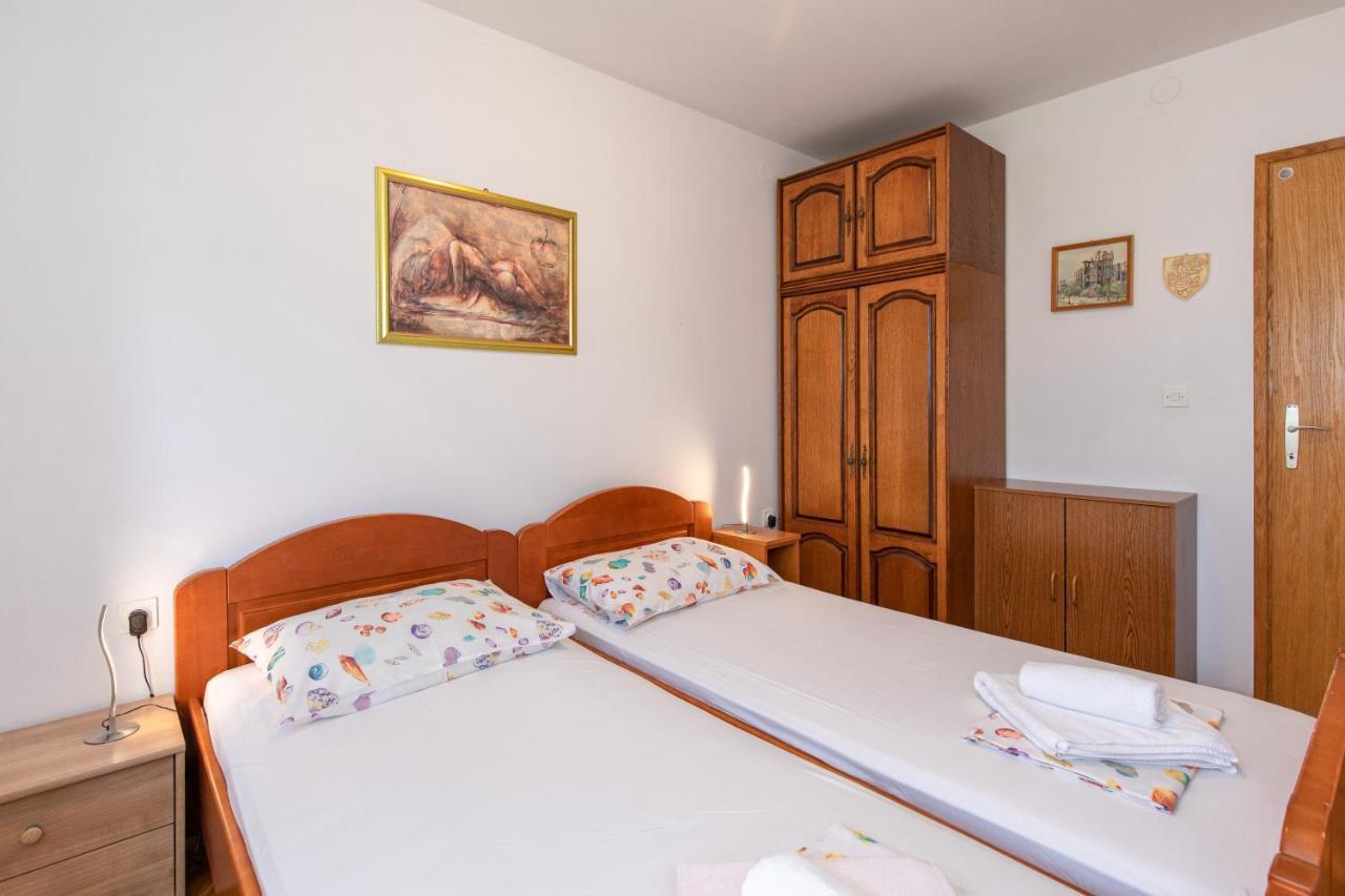 Apartment Valkovic Baska  Bagian luar foto