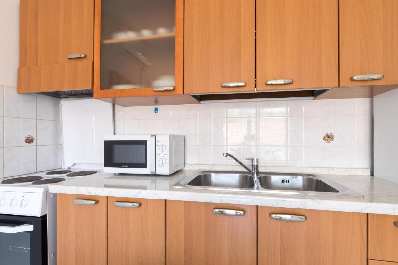 Apartment Valkovic Baska  Bagian luar foto